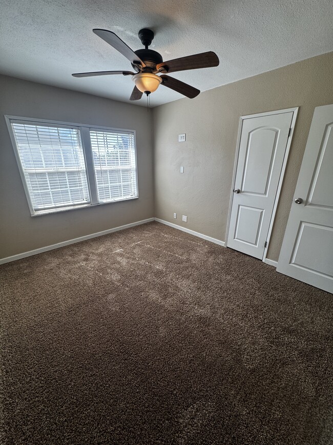 Building Photo - 1701 Belmont St