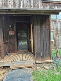 Building Photo - 7 Quail Run