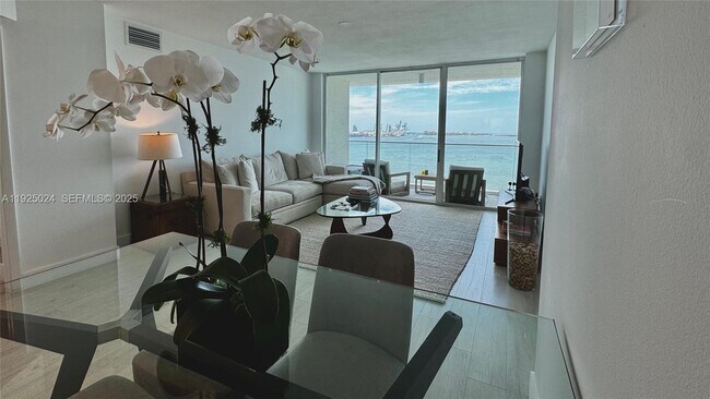 Building Photo - 800 Claughton Island Dr