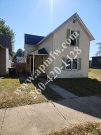 Building Photo - 3 BR near University of Saint Francis