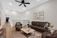 Building Photo - 3236 Mercer St