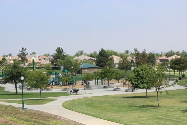 Building Photo - 1253 Taft Ln