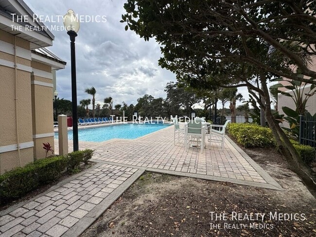 Building Photo - 6627 Queens Borough Ave