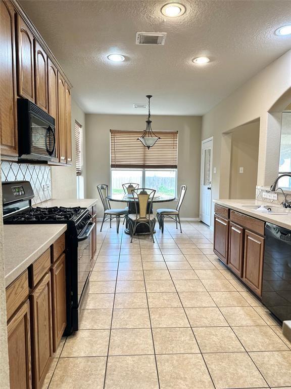 Building Photo - 3723 Tumbling Falls Dr