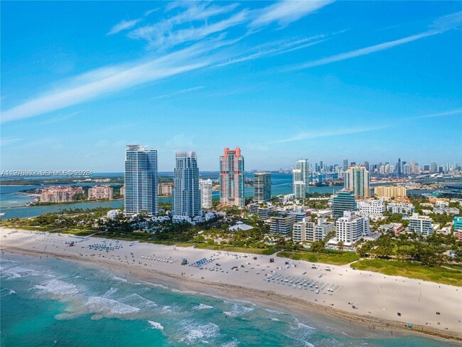 Building Photo - 300 South Pointe Dr