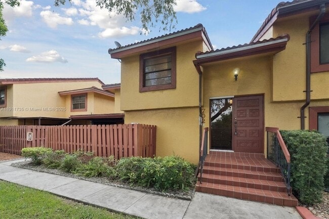 Building Photo - 5975 SW 137th Ave