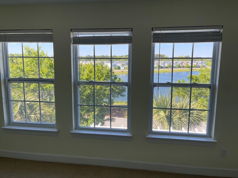Building Photo - 1779 Brittlebush Ln