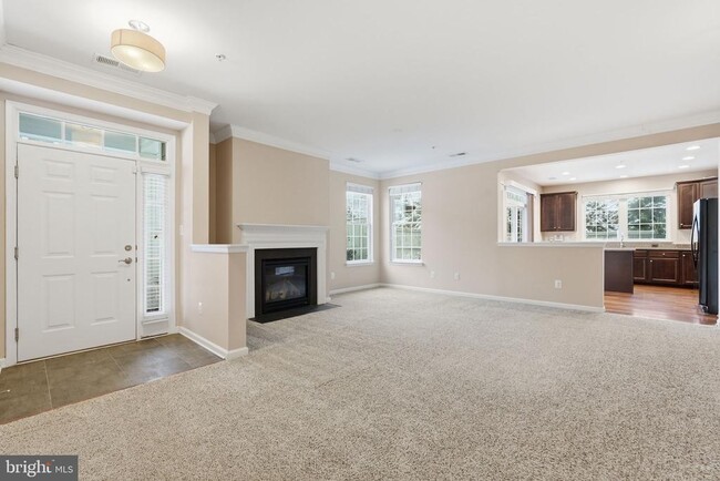 Building Photo - 44025 Vaira Terrace