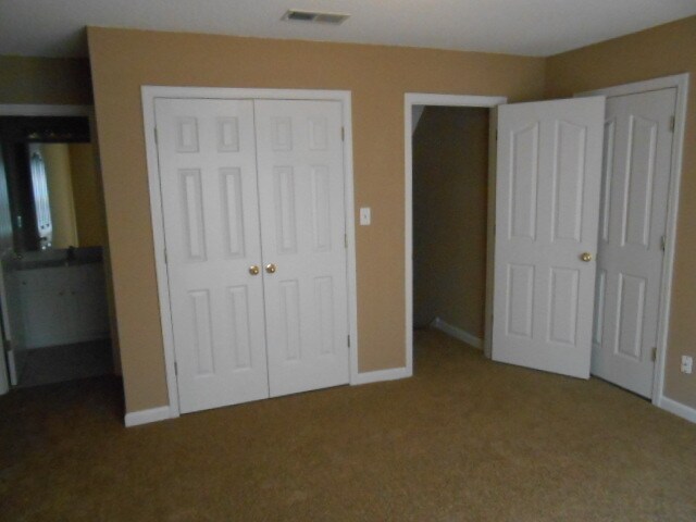 Building Photo - Beautiful 5br/3ba Arlington home with lots of upgrades! Pets are owner approval, fees apply. Carp...