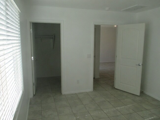 Building Photo - Beautiful 3 Bedroom-2 Bath House, Sahuarita Arizona