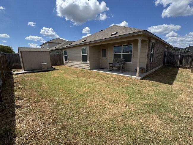 Building Photo - 237 Escondido Cir
