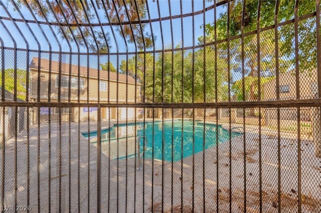 Building Photo - 2684 Bryandouglas Dr