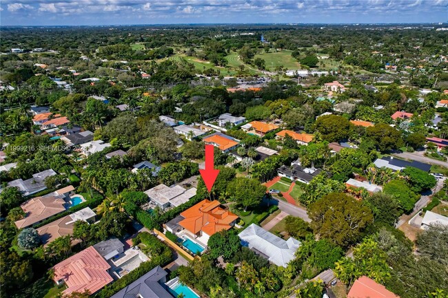 Building Photo - 1160 NE 98th St