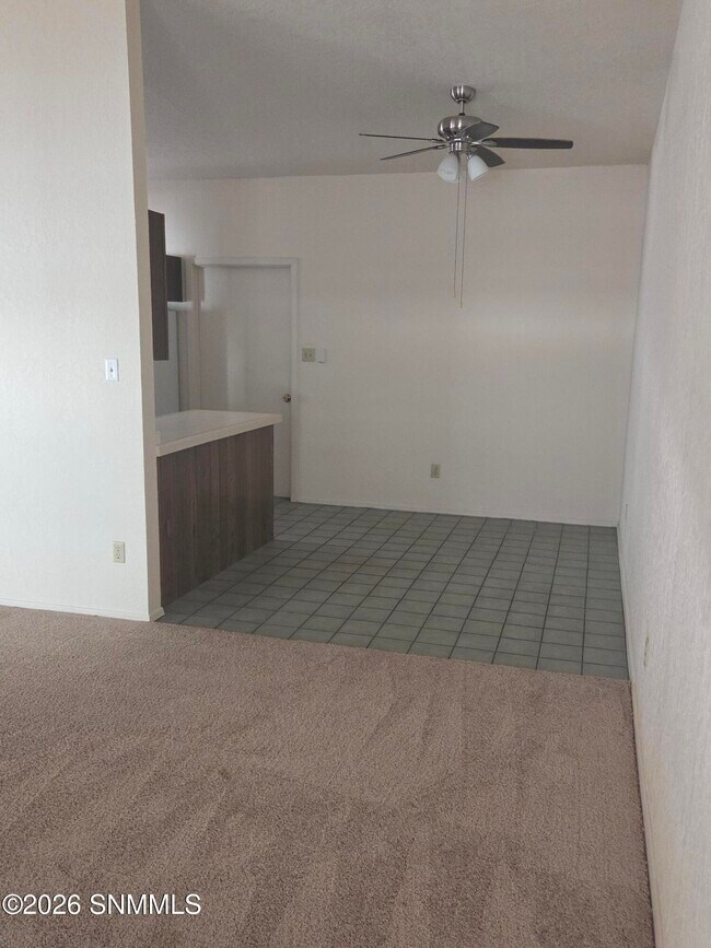 Building Photo - 3113 Las Placitas Rd