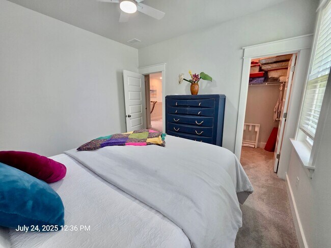 Building Photo - Like new 4 bedroom + loft - Stonoview - Jo...