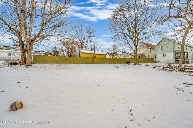 Building Photo - 2513 N Main Ave