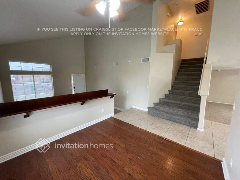 Building Photo - 10901 Hayward Ave