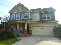 Building Photo - 3038 Oakmere Rd