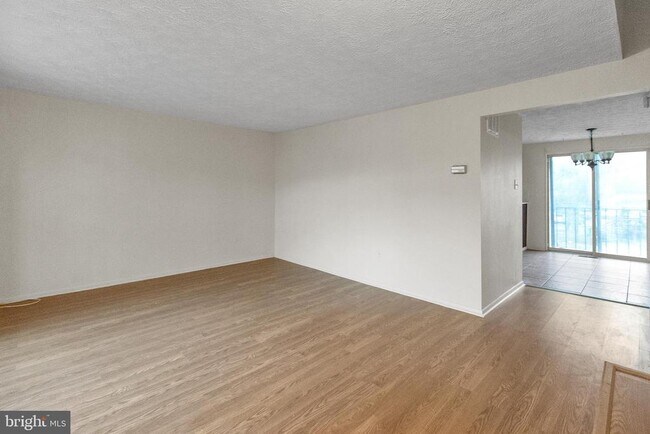 Building Photo - 4327 Rockport Ln