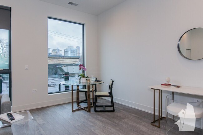 Building Photo - 853 North Larrabee #405 - Studio river North