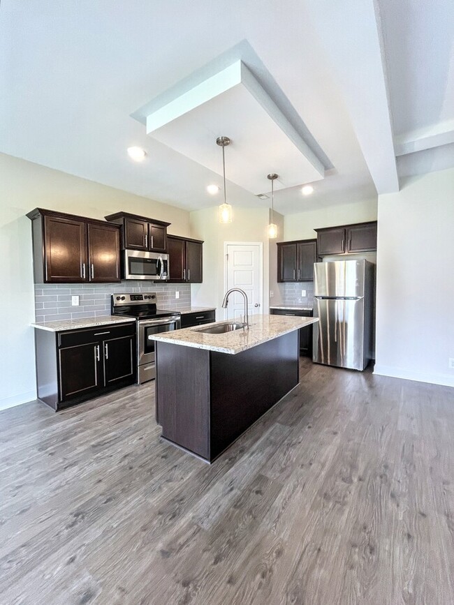 Building Photo - 829 Marksman Ct
