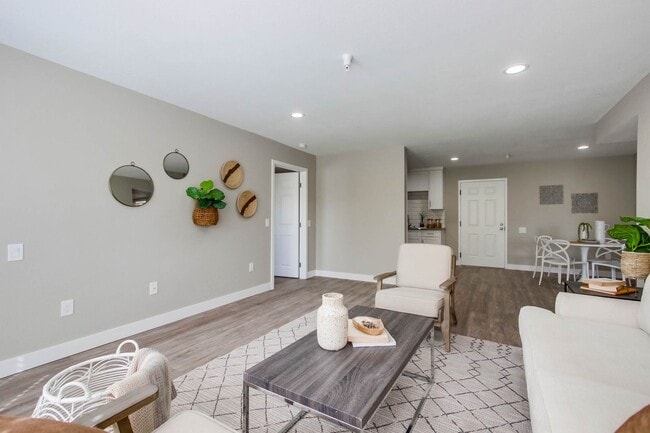 Interior Photo - Eugene Eddy