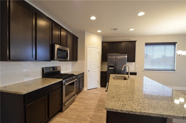 Building Photo - 9109 Alex Ln