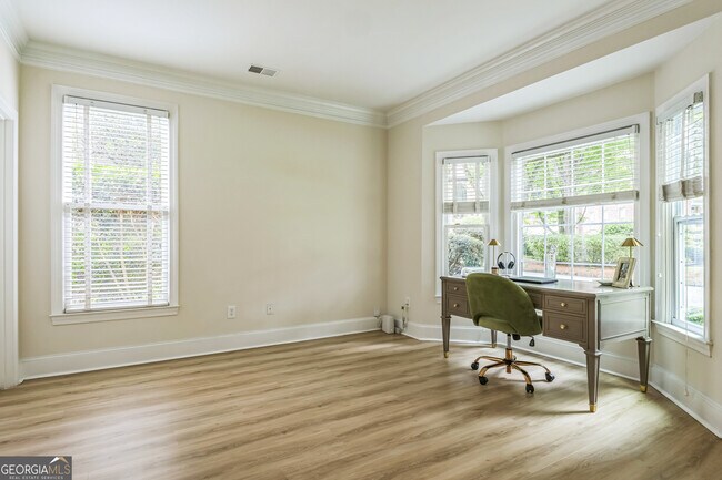 Building Photo - 4168 Gateswalk Dr SE