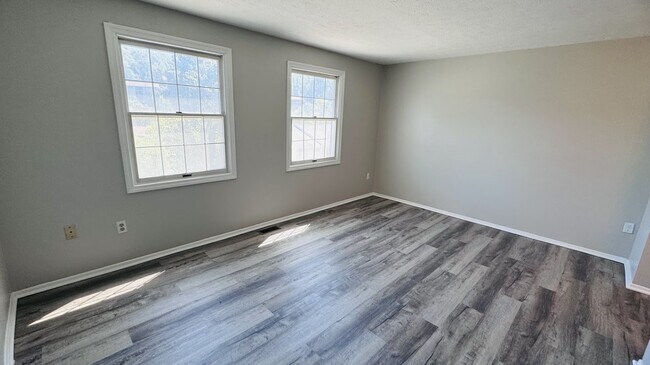 Building Photo - 501 Timberidge Dr