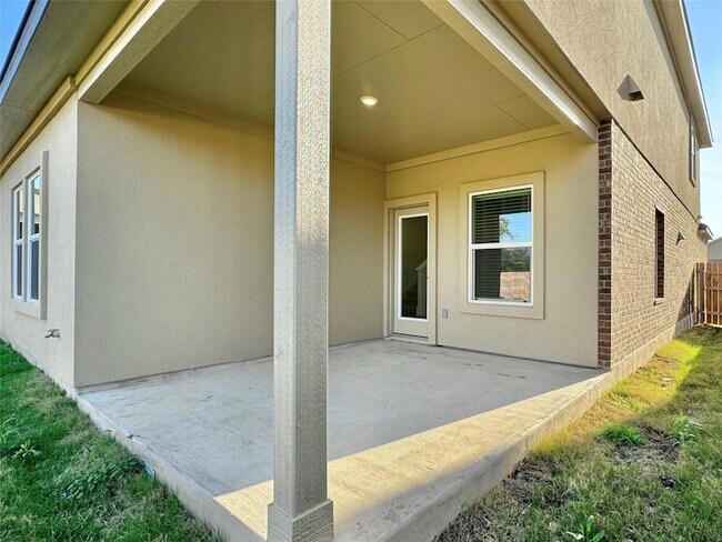 Building Photo - 1316 Acorn Oak Dr