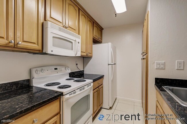 Building Photo - 2 br, 2 bath Condo - 3173 Wayside Plaza, W...