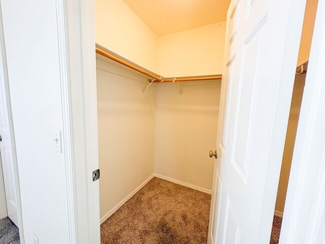 Building Photo - Unique 3 Bedroom, 3 Bathroom Home in Oceano