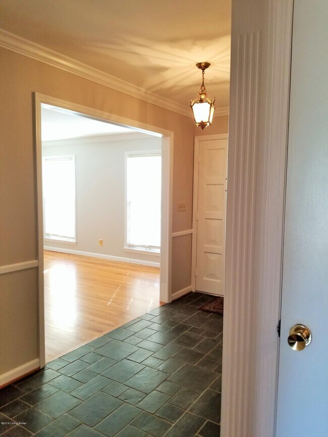 Building Photo - 8203 Camberley Dr