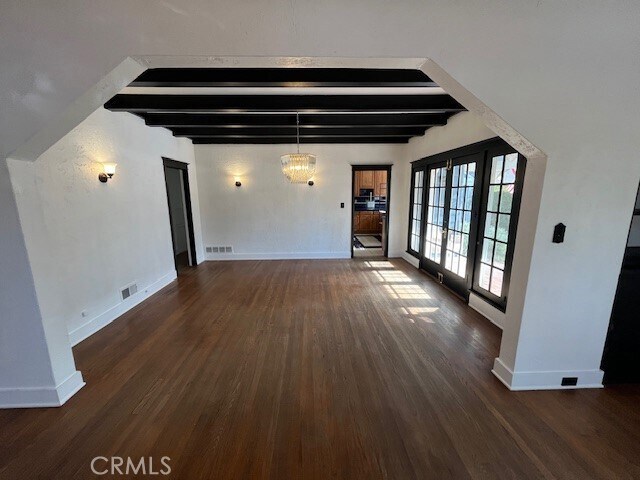 Building Photo - 2329 N Riverside Dr