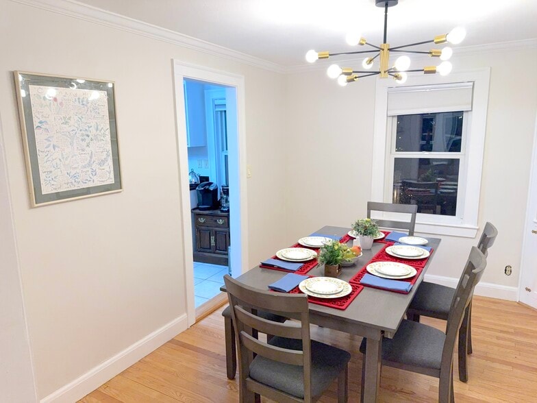 Building Photo - 64 Rowe St