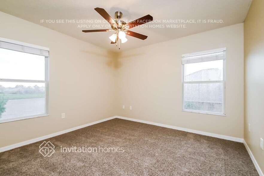Building Photo - 5239 Moon Shell Dr