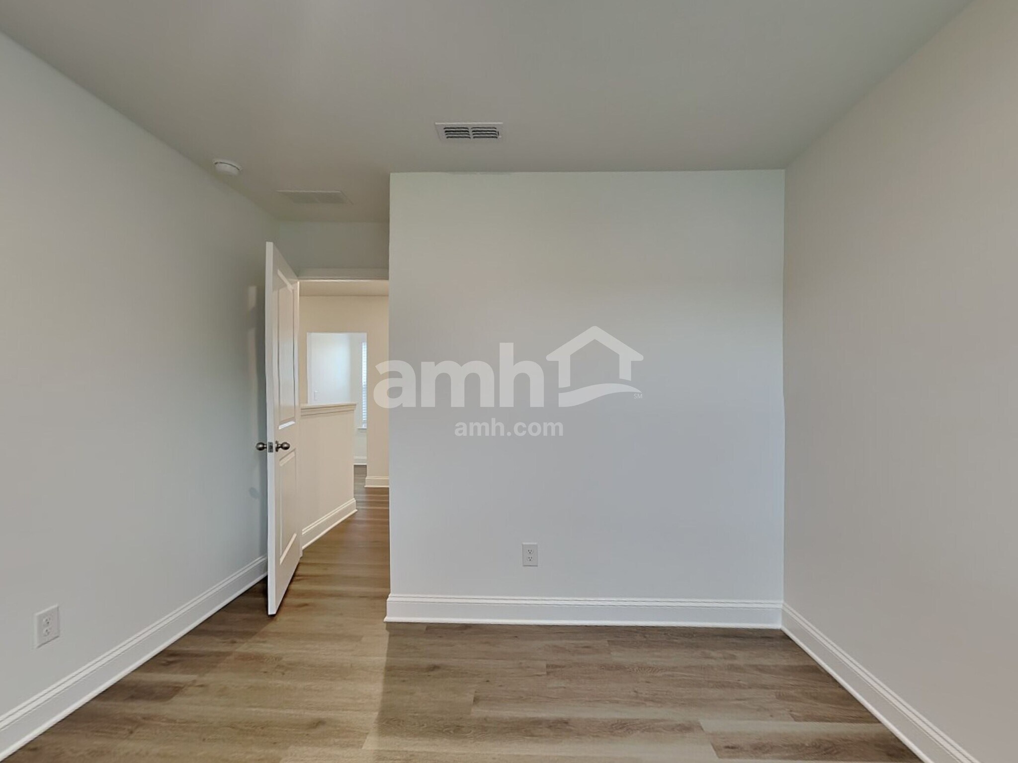 Building Photo - 6066 Rosemore Ln