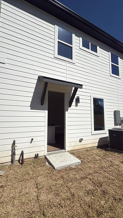 Building Photo - 833 Dorchester St