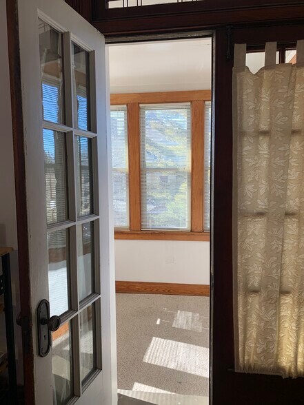 Building Photo - 3230 Bishop St