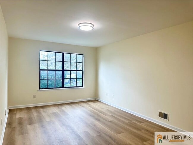 Building Photo - 85 Keystone Ct
