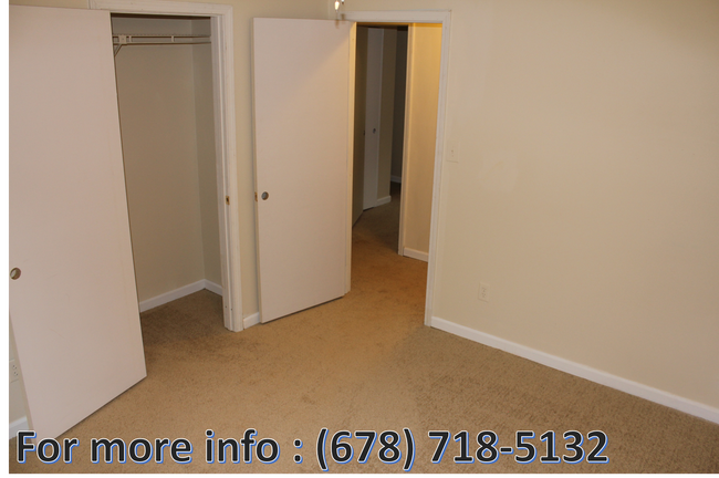 Building Photo - 1410 Ashbrook Dr NW