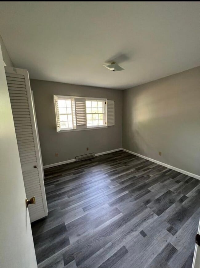 Building Photo - 14 Lynn Haven Dr