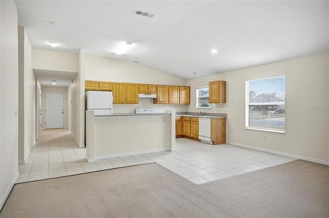 Building Photo - 166 Plainview Dr