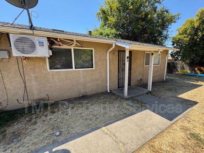 Building Photo - 3729 Branch St