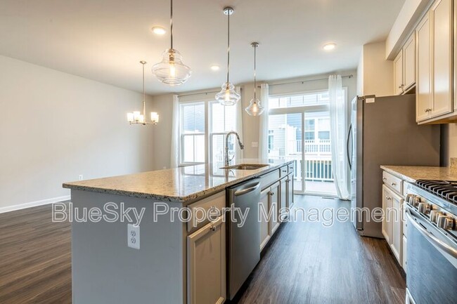 Building Photo - 3227 Bergen St