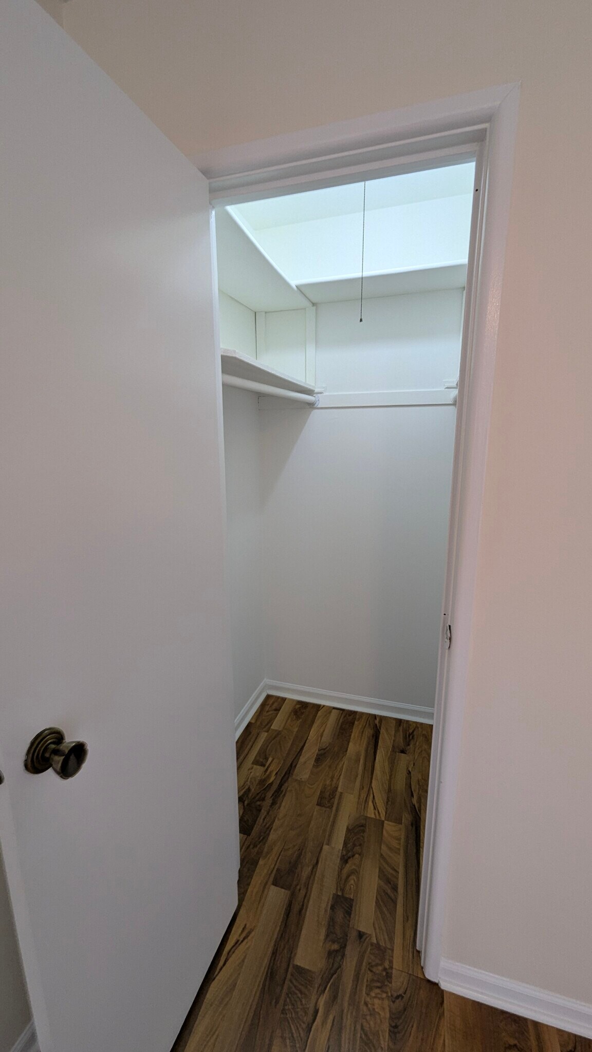 Building Photo - 10S433 Echo Ln