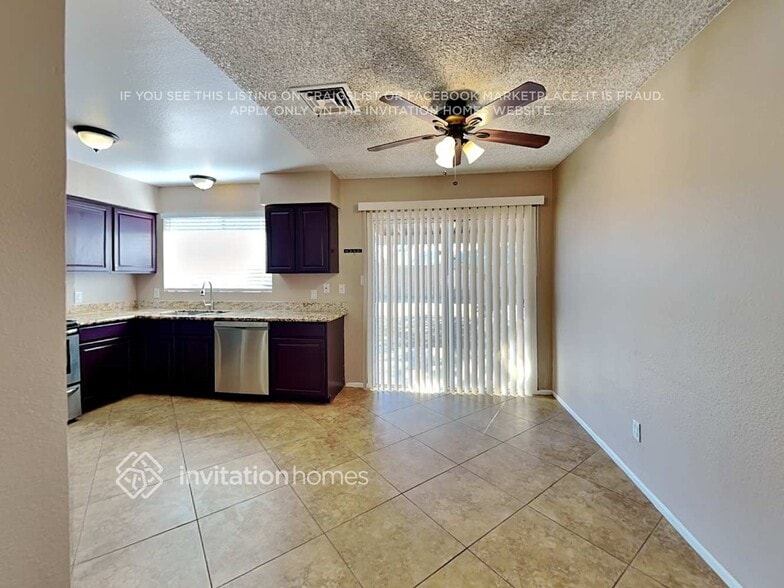 Building Photo - 2933 W Grovers Ave