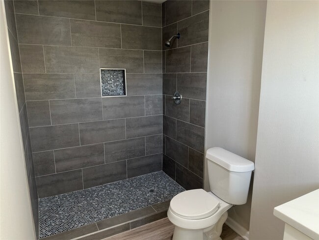 Building Photo - 9935 Algiers Rd