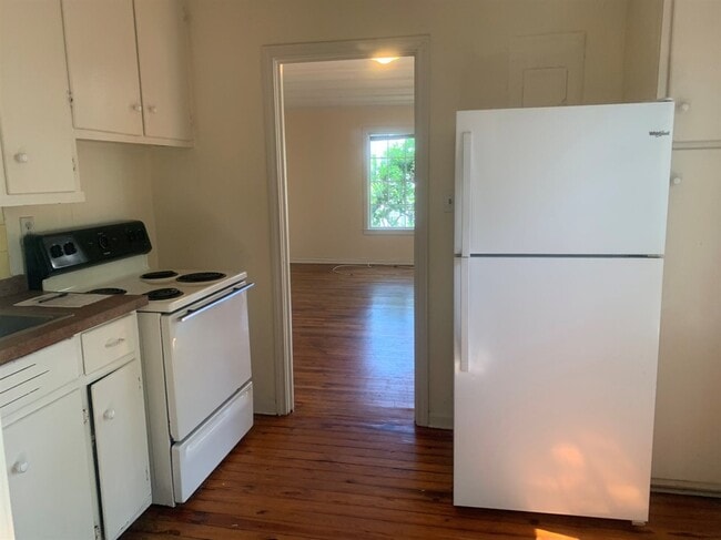 Building Photo - 1607 Jackson Bluff Rd