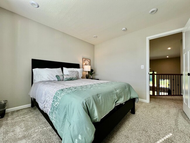 Building Photo - 1825 Archerfield Pl